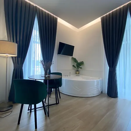 Gualtieri - Luxury Couette-café *
